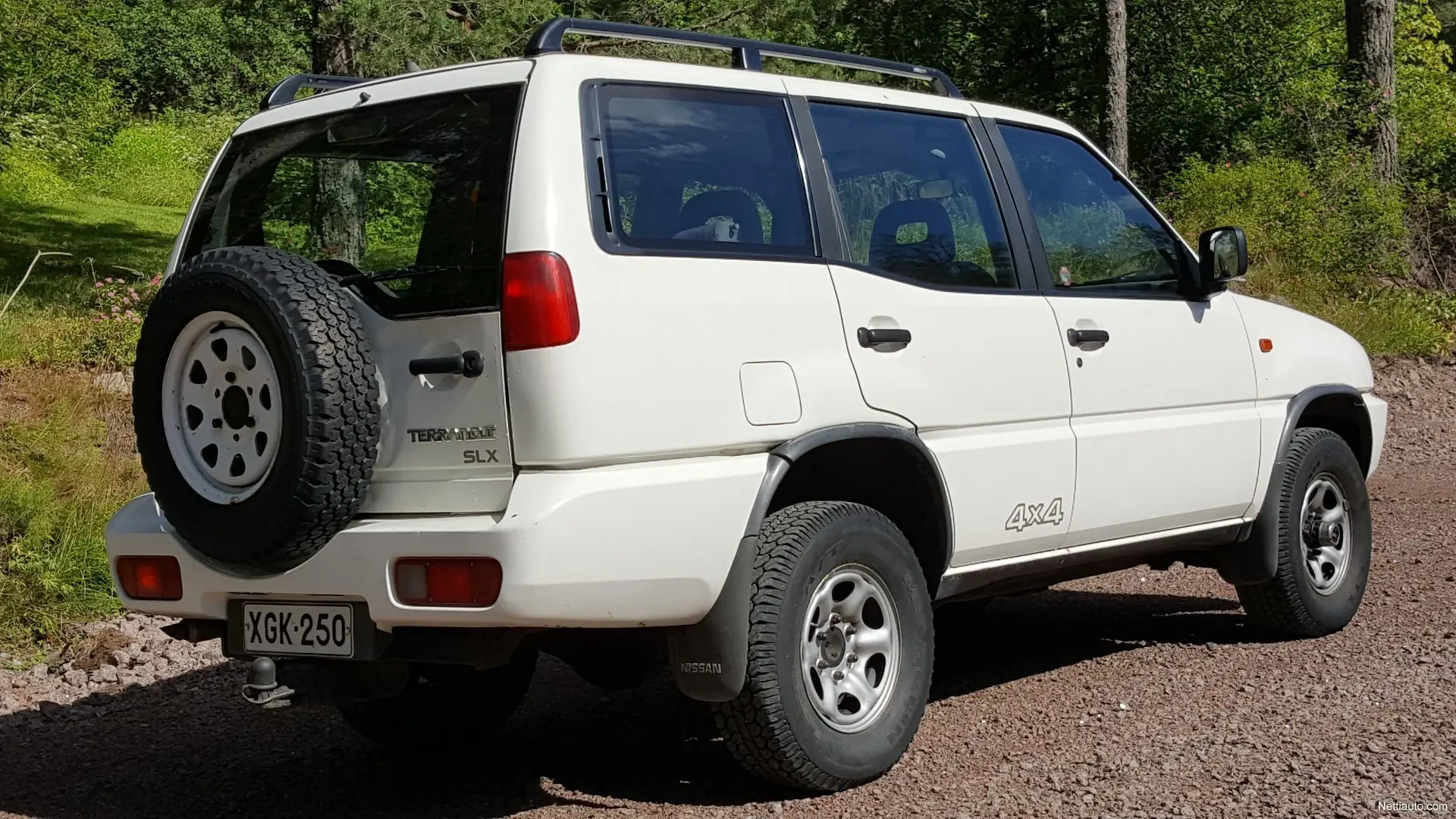 Nissan Terrano Terrano 2.4 SE 6