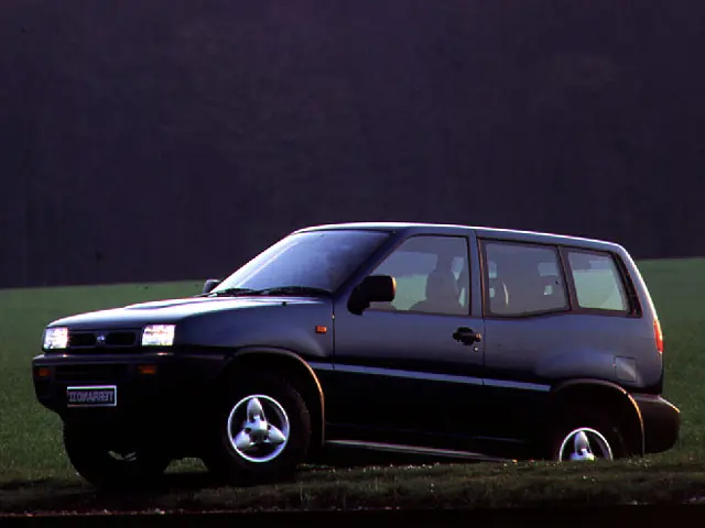 Nissan Terrano Terrano 2.4 LX 0