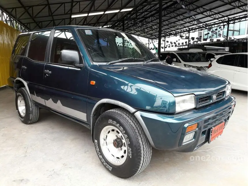 Nissan Terrano Terrano 2.4 SE 1