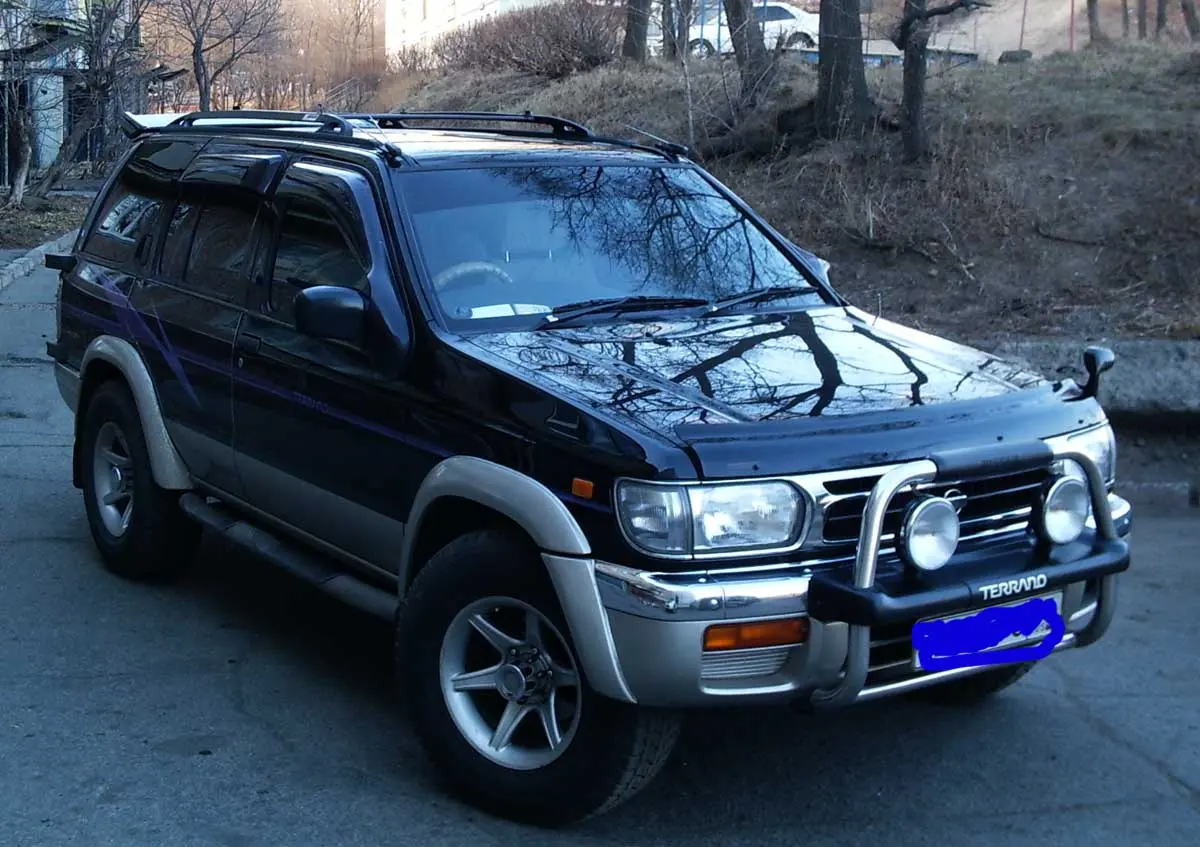 Nissan Terrano Terrano 2.4 SR 4
