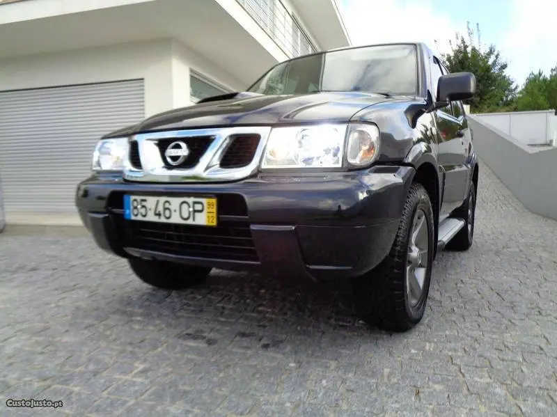 Nissan Terrano Terrano 2.7 TDI Elegance 4