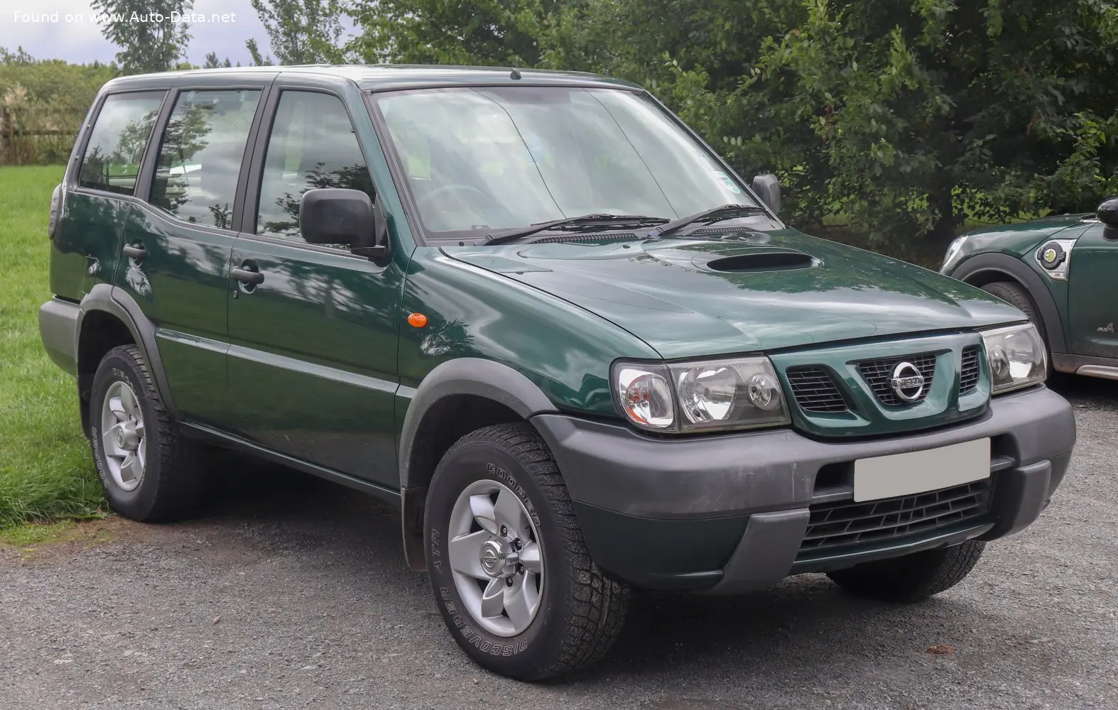 Nissan Terrano Terrano 2.4 SE 0