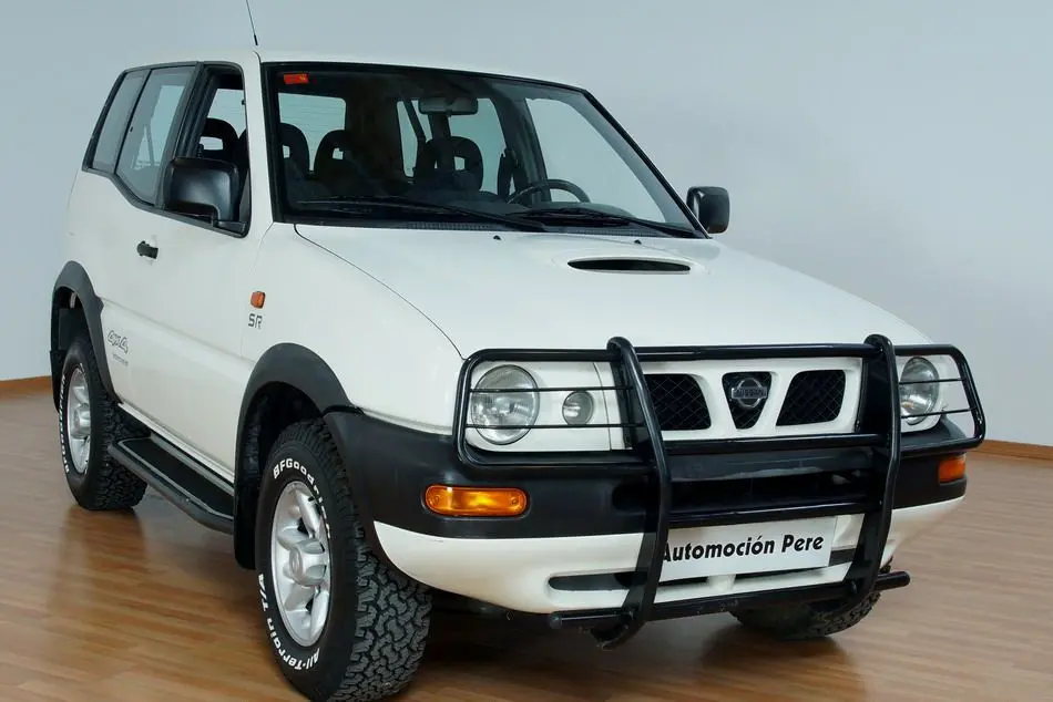 Nissan Terrano Terrano 2.7 TDI SR 6
