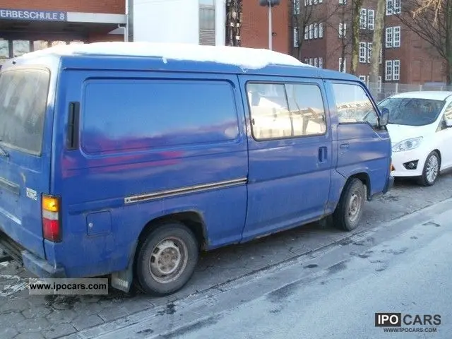 Nissan Urvan Urvan 2.4 2