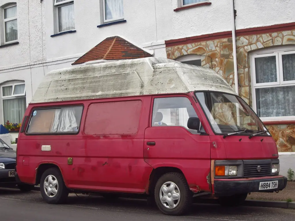 Nissan Urvan Urvan 2.4 6