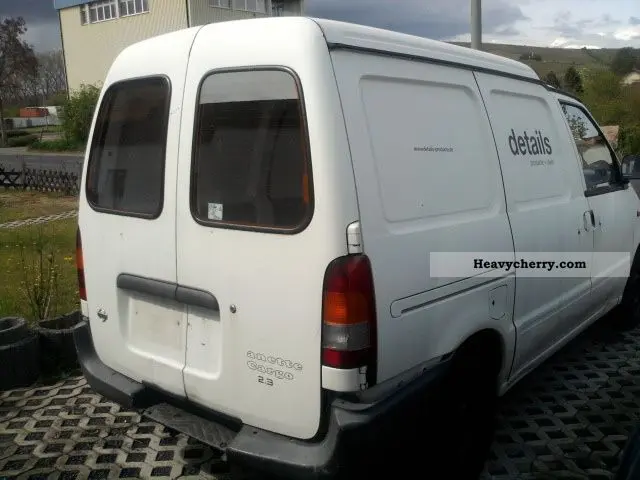 Nissan Vanette Vanette Cargo 2.3 D 1