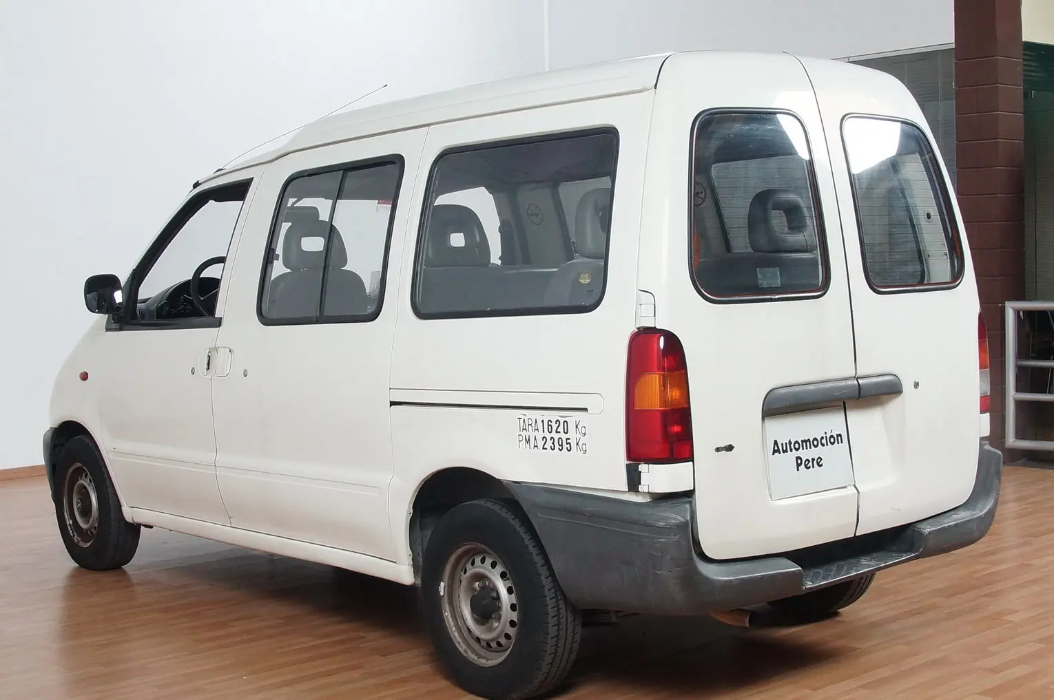 Nissan Vanette Vanette Cargo 2.3 D 0