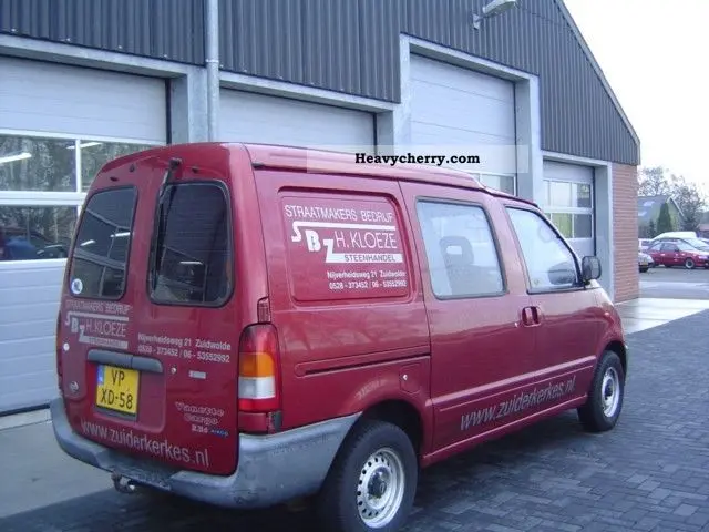 Nissan Vanette Vanette Cargo 2.3 D 4