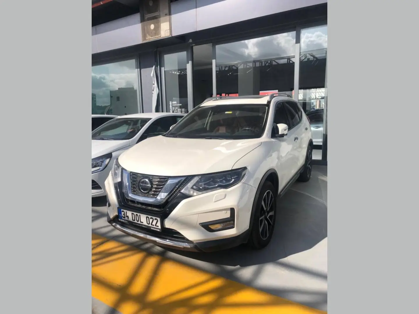 Nissan X-Trail X-Trail 1.3 DIG-T DCT Platinum 5 Koltuk (Bej Döşeme) 7