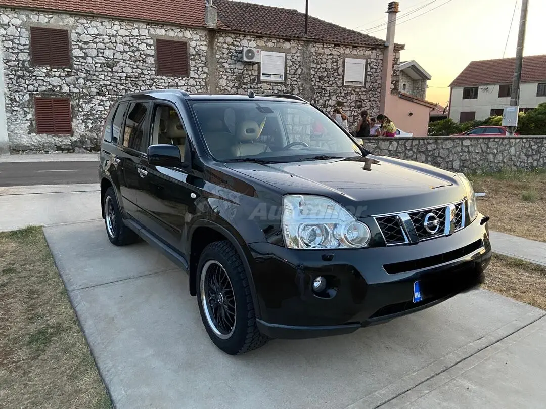 Nissan X-Trail X-Trail 2.0 Luxury 3