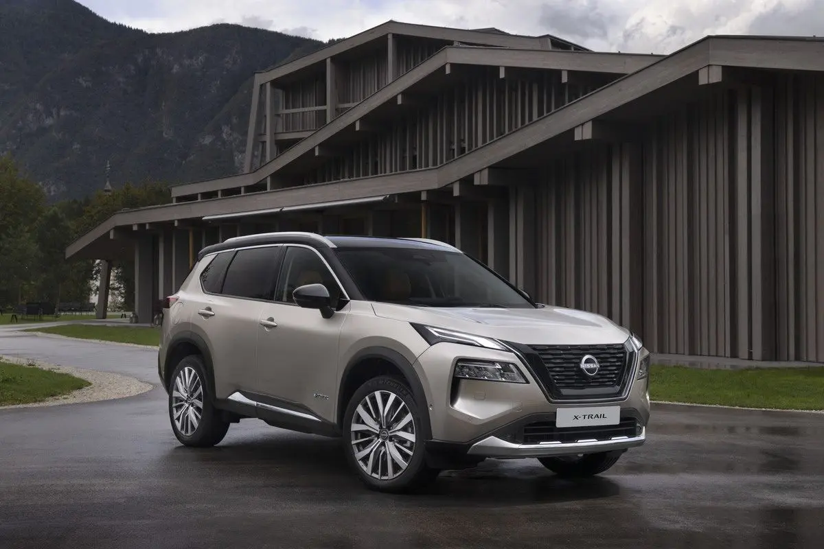 Nissan X-Trail X-Trail E-4ORCE SKYPACK 4X4 3