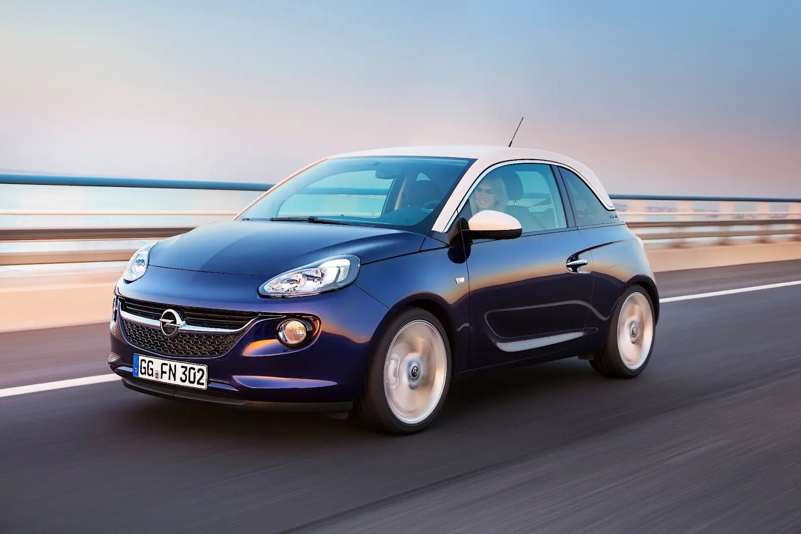 Opel Adam Adam 1.2 XEL Slam 7