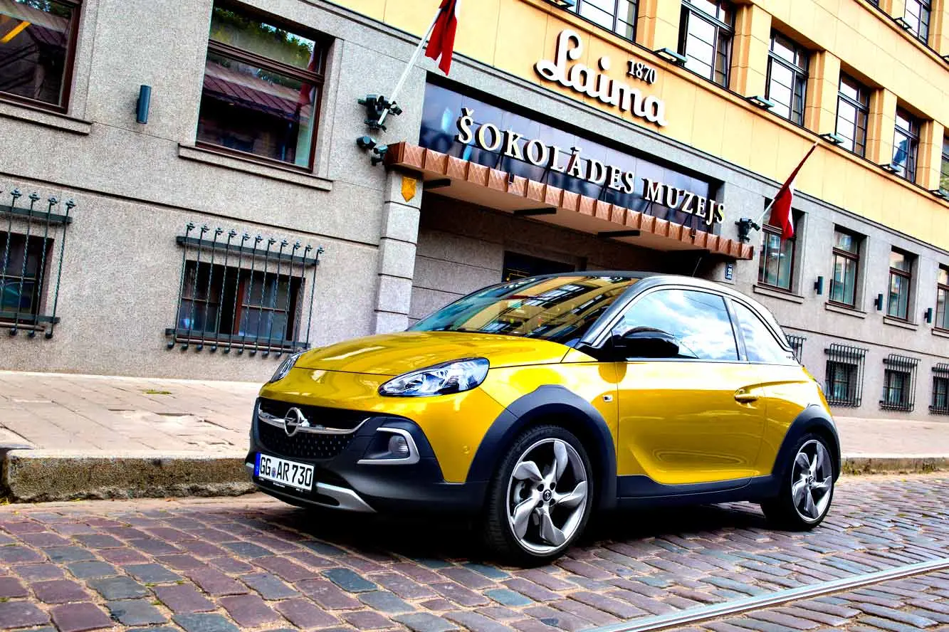 Opel Adam Adam 1.4 XEL Rocks Easytronic 2