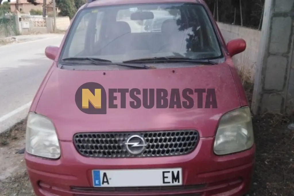 Opel Agila Agila 1.2 16V Club 4