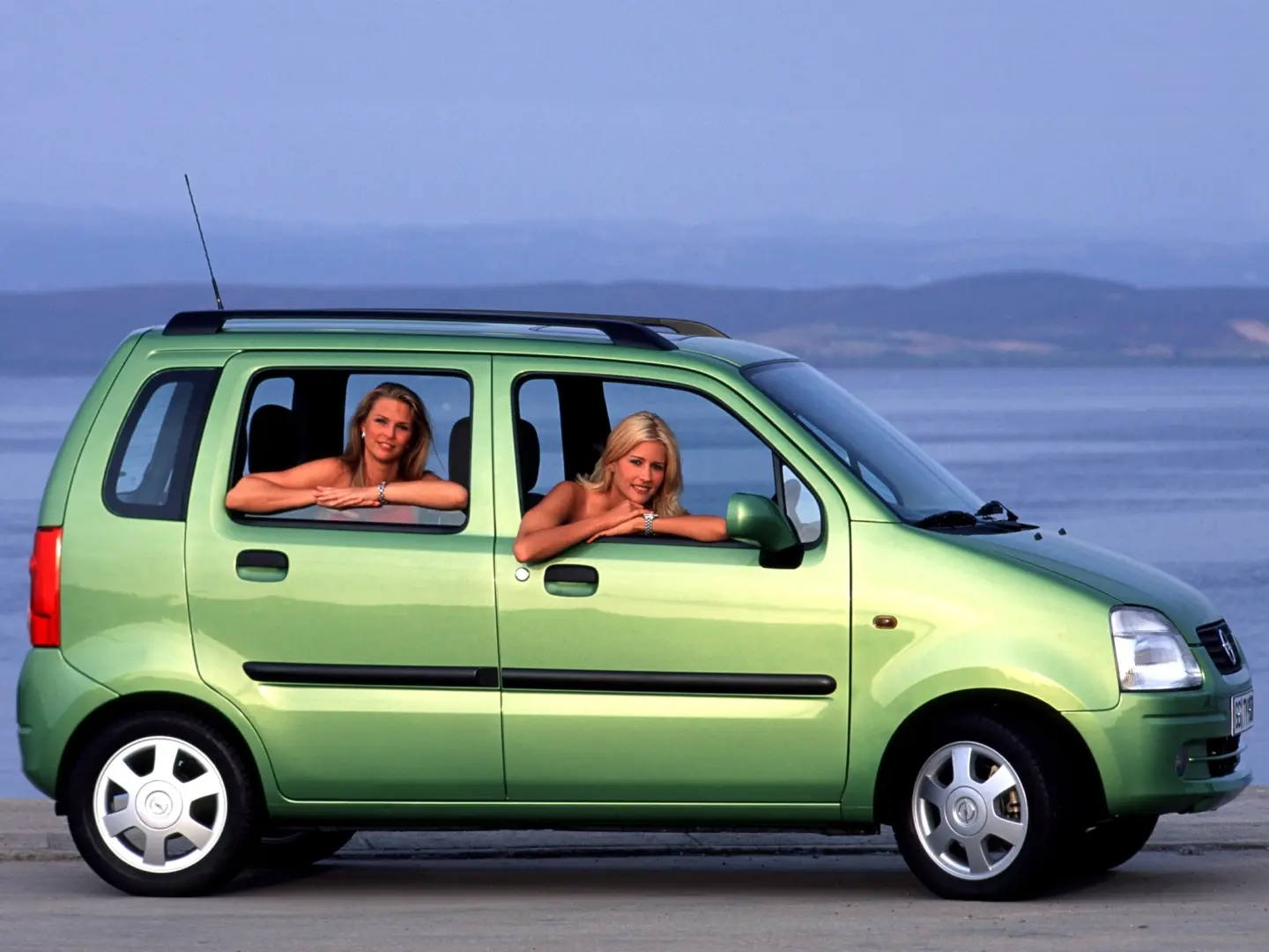 Opel Agila Agila 1.2 16V Club 5