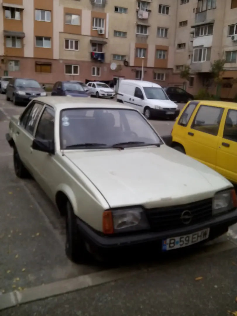 Opel Ascona Ascona 1.8 LS 3