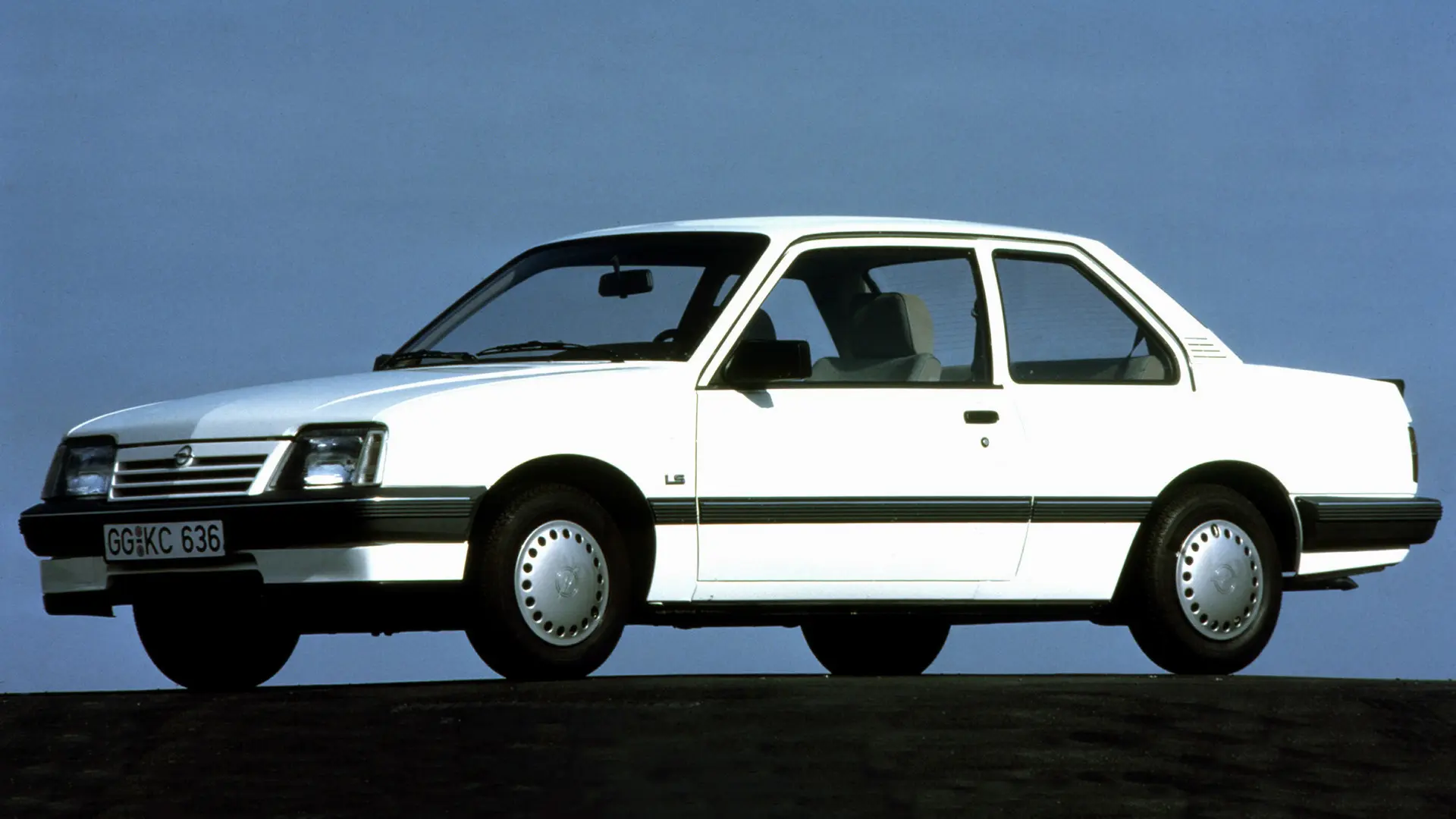 Opel Ascona Ascona 2.0 GT 4