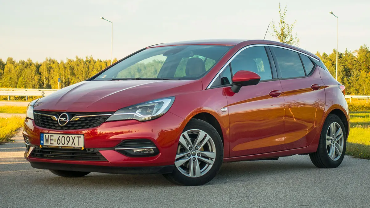 Opel Astra Astra 1.2 Turbo Edition 3