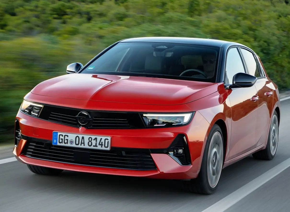 Opel Astra Astra 1.2 Turbo Edition 3