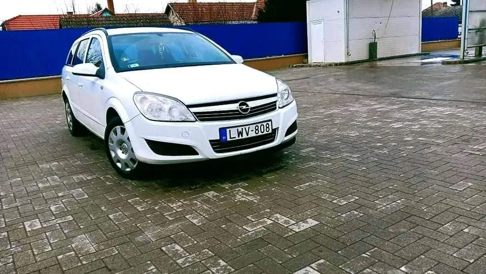 Opel Astra Astra 1.3 CDTI Cosmo Easytronic 3
