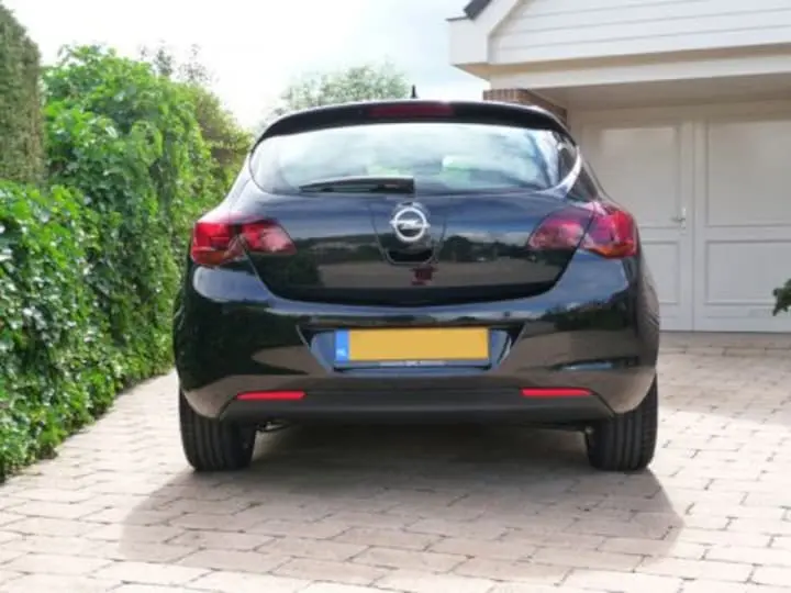 Opel Astra Astra 1.3 CDTI EcoFlex Cosmo 2