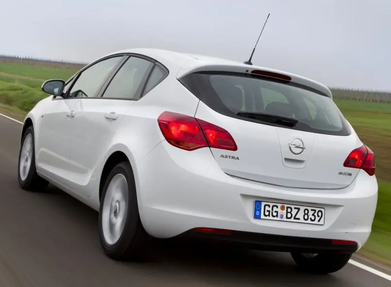 Opel Astra Astra 1.3 CDTI EcoFlex Cosmo 5
