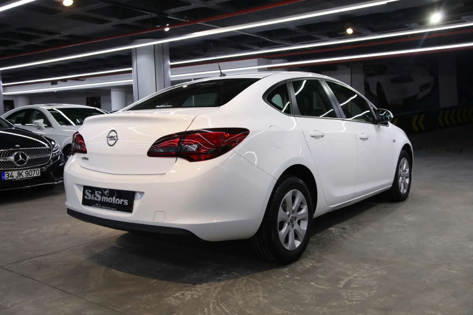 Opel Astra Astra 1.3 CDTI Edition 1