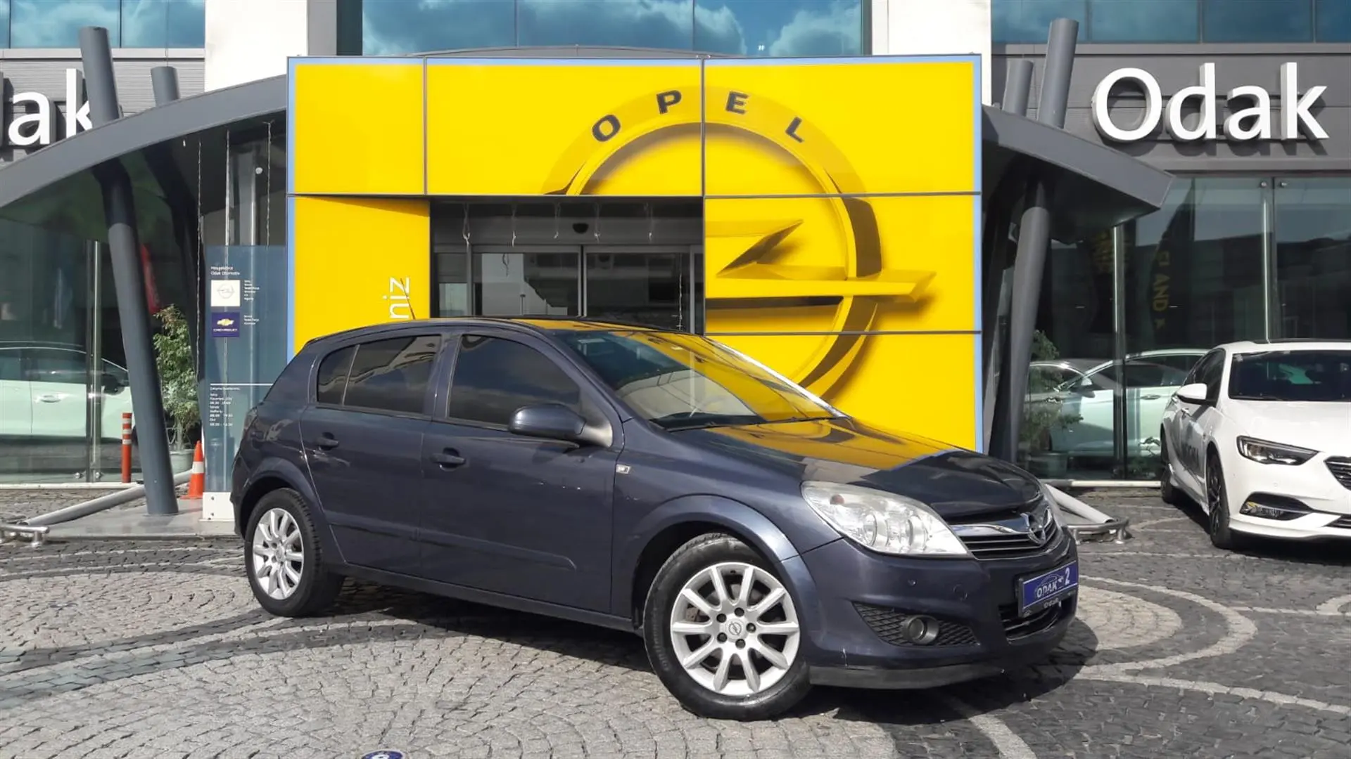 Opel Astra Astra 1.3 CDTI Enjoy Plus Easytronic 3
