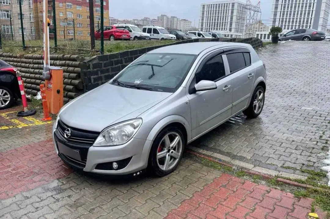Opel Astra Astra 1.3 CDTI Essentia 0