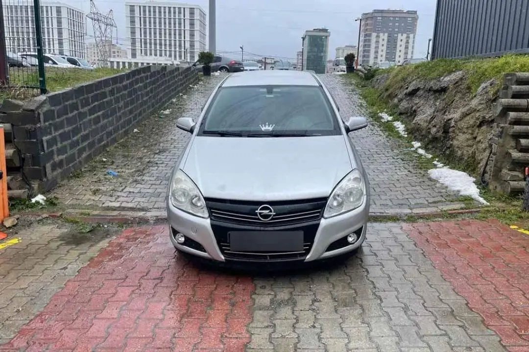 Opel Astra Astra 1.3 CDTI Essentia 1
