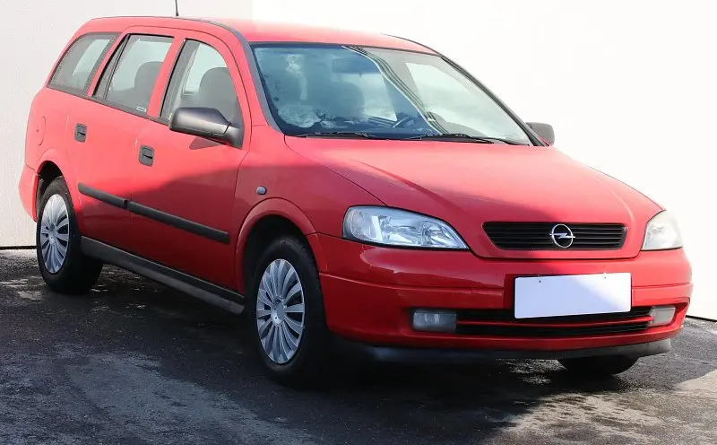 Opel Astra Astra 1.4 16V Club 4