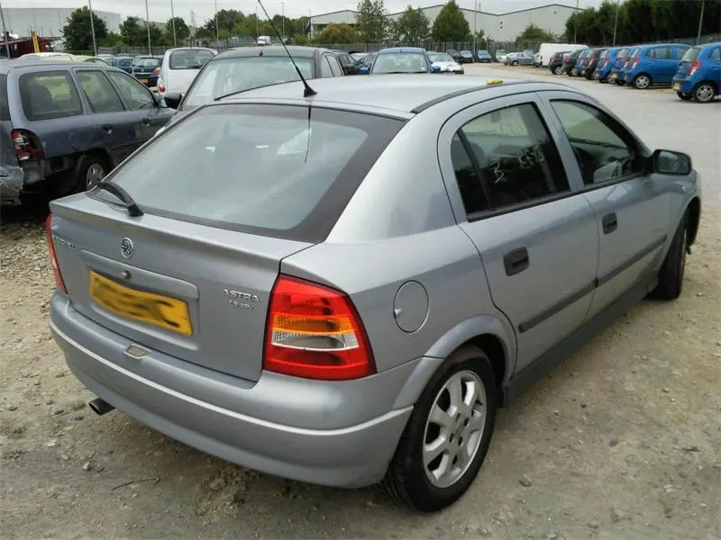 Opel Astra Astra 1.4 16V Club 6