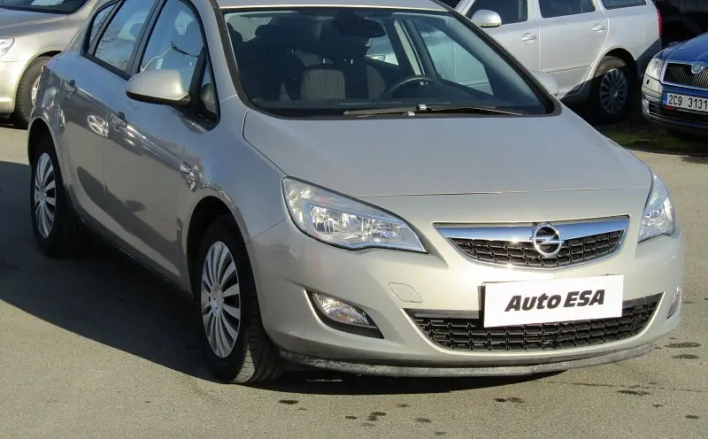 Opel Astra Astra 1.4 16V Club 6