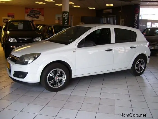 Opel Astra Astra 1.4 Essentia 4