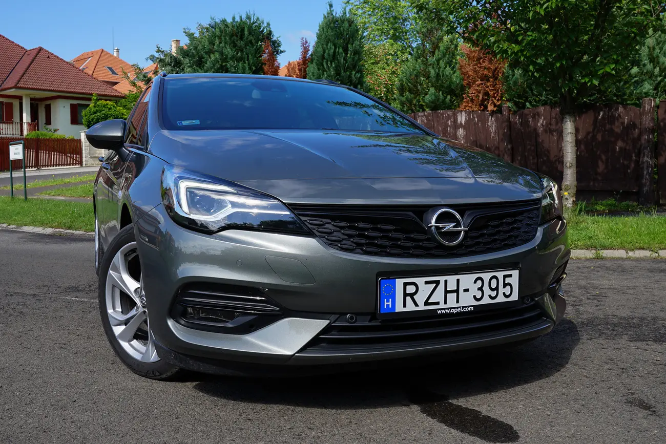 Opel Astra Astra 1.4 GS Line 4