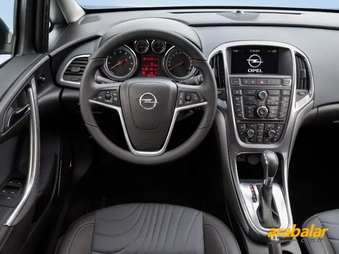 Opel Astra Astra 1.4 Sedan Sport 5