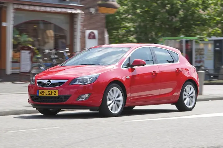 Opel Astra Astra 1.4 Turbo Cosmo 4