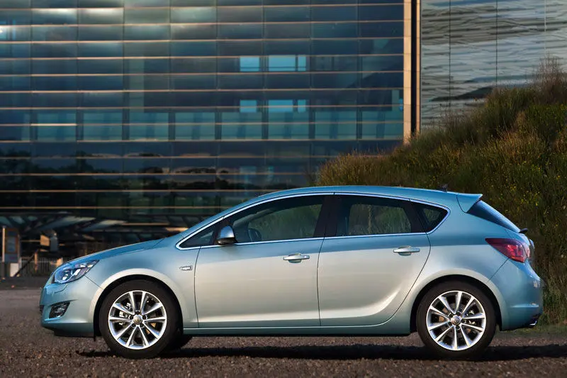 Opel Astra Astra 1.4 Turbo Cosmo Active Select 0