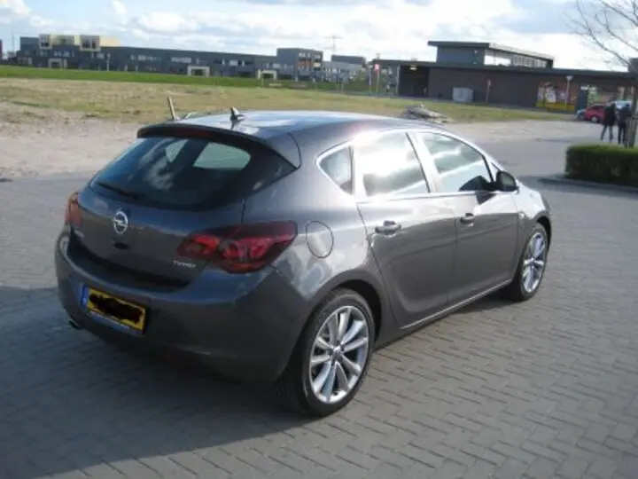 Opel Astra Astra 1.4 Turbo Cosmo Active Select 6