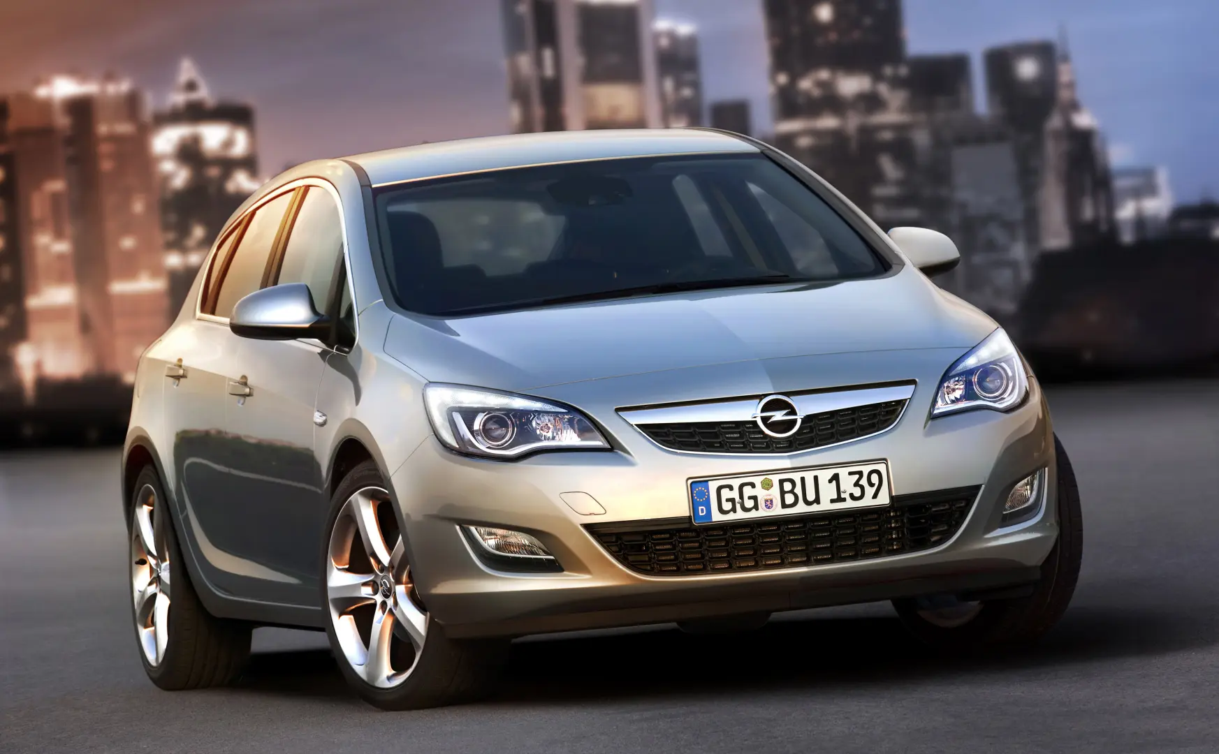 Opel Astra Astra 1.6 Cosmo Active Select 0