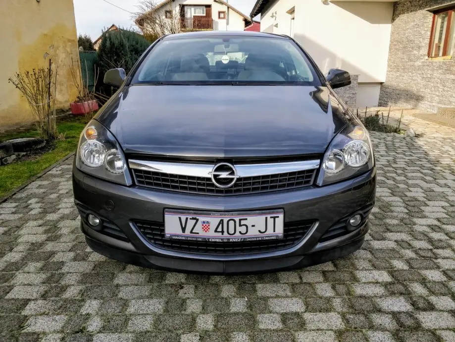 Opel Astra Astra 1.4i 16V Essentia 0