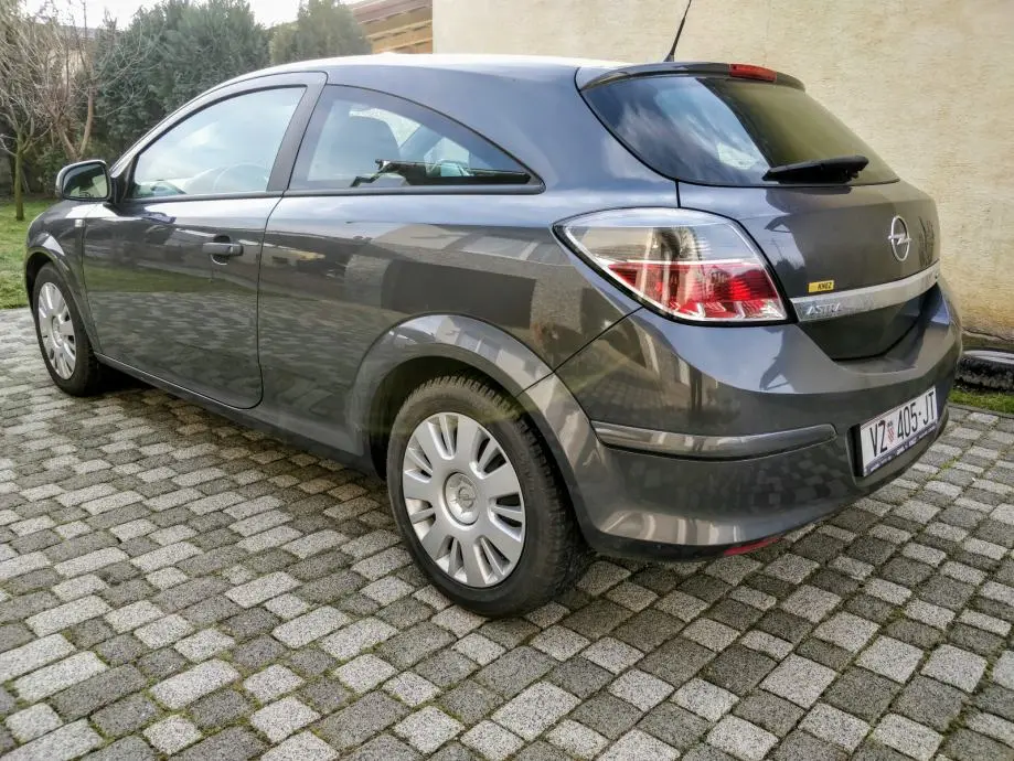 Opel Astra Astra 1.4i 16V Essentia 1