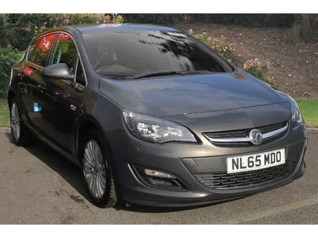 Opel Astra Astra 1.4i 16V Essentia Easytronic 2