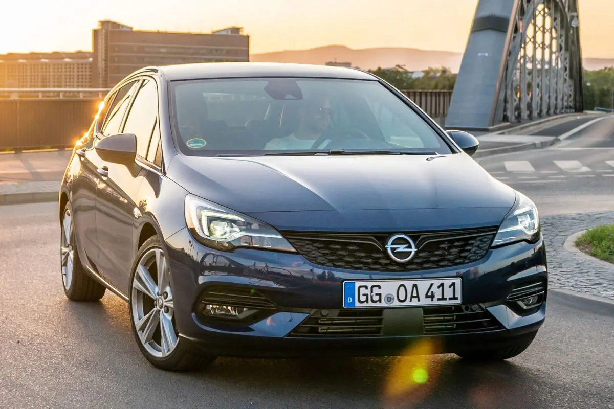 Opel Astra Astra 1.5 D Elegance 4