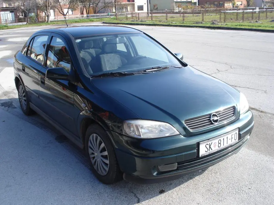 Opel Astra Astra 1.2 16V 1