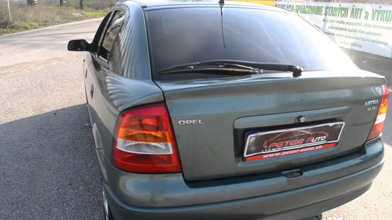 Opel Astra Astra 1.6 16V Club 5