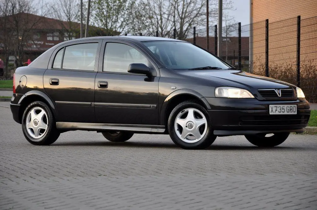 Opel Astra Astra 1.6 16V Comfort 4