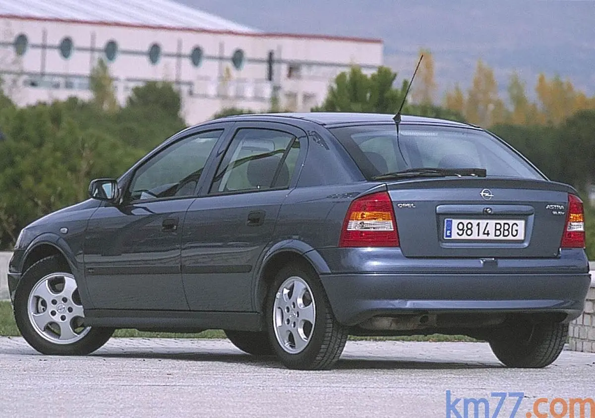 Opel Astra Astra 1.6 16V Comfort 6