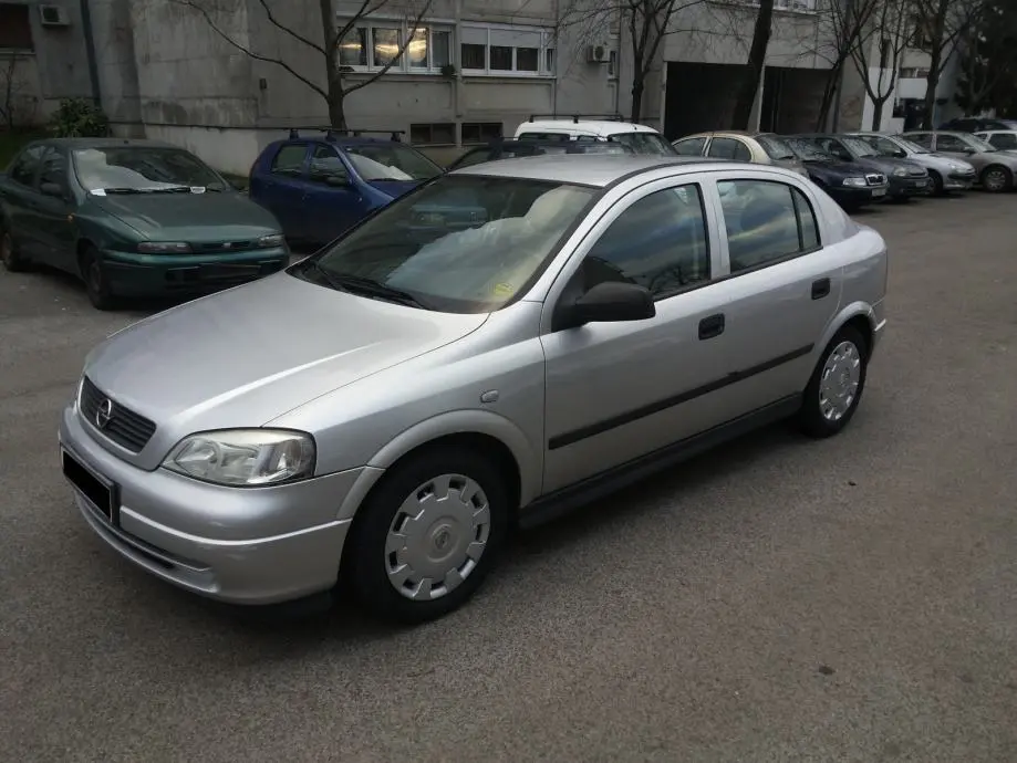 Opel Astra Astra 1.6 16V Comfort 4
