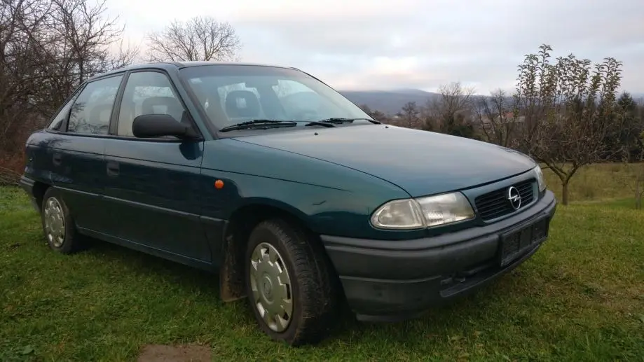 Opel Astra Astra 1.6 16V GLS 3